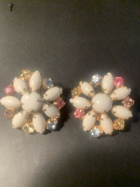 Unsigned Alice Caviness large milk glass pastel rhinestone clip earrings
